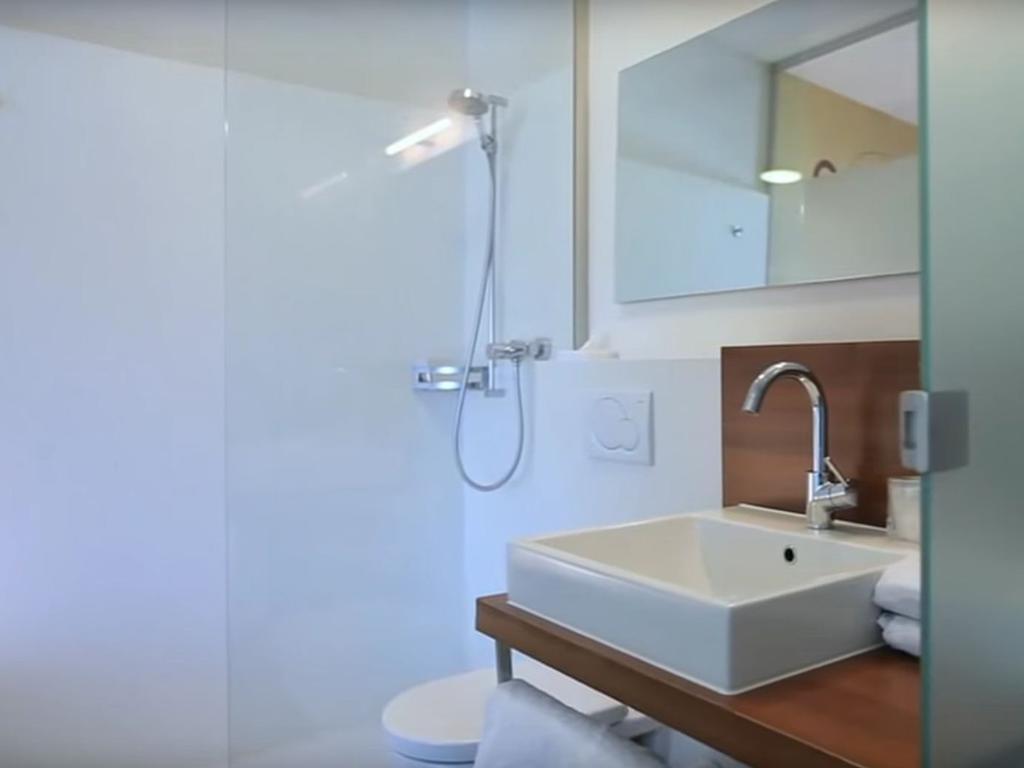 Brauereigasthof Reiner 로하우 외부 사진